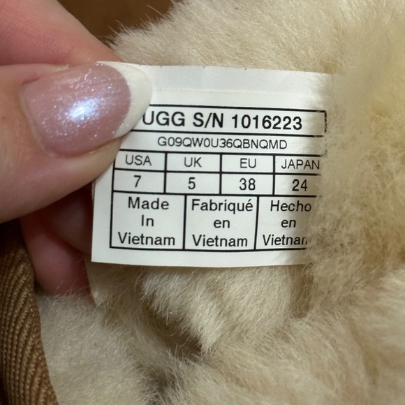 Womens UGG® Classic Short II Boot - Chestnut - Picture 5 of 6